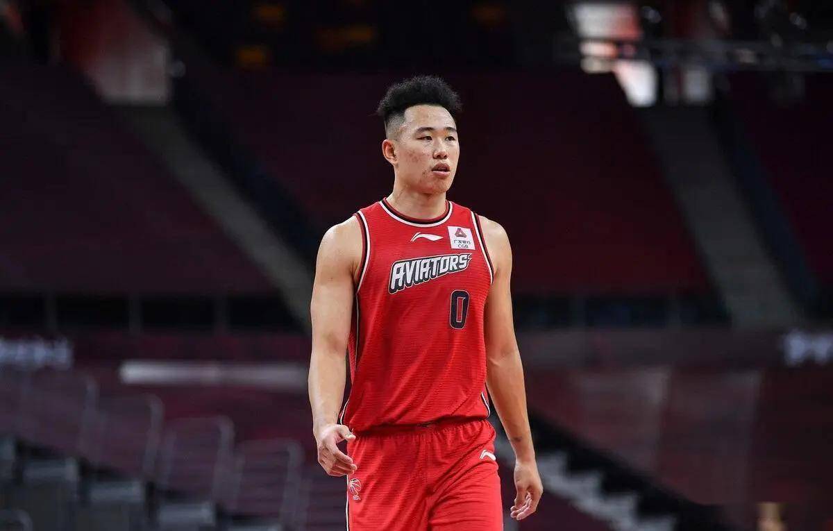 英雄联盟投注-包含今晨体能课后，迈阿密热火迎来里程碑备战NBA季后赛，更衣室稳定，临场指挥获称赞的词条